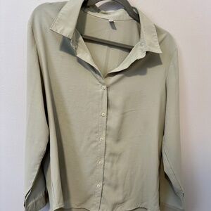 Diosun Classic Button Up Sage Green Women's Blouse, Size Medium